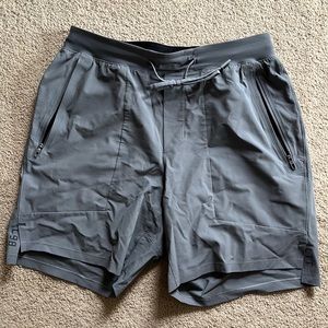 Mens Lululemon Athletic Gym Shorts - Gray - Medium
